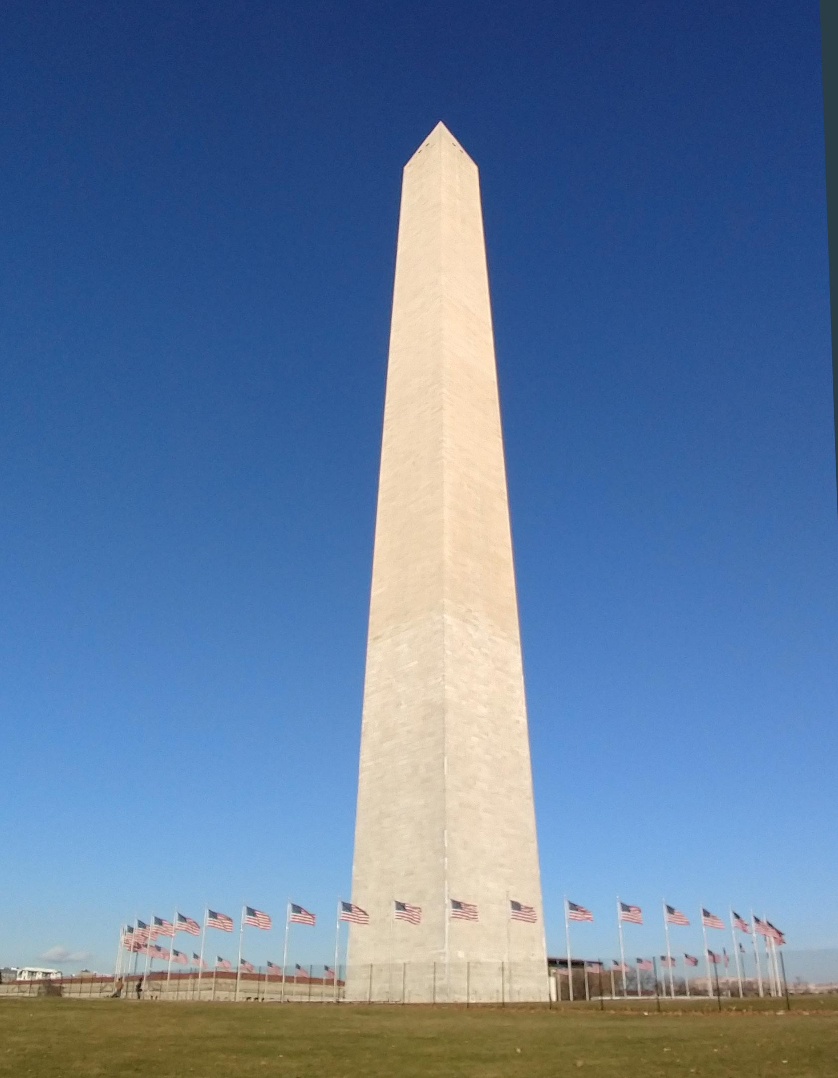 Washington Monument is the largest natural stone monument in the world